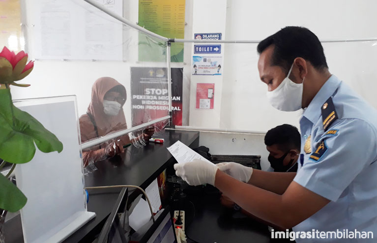 Minimalisir Penyebaran COVID-19, Kantor Imigrasi Tembilahan Modifikasi Ruang Pelayanan